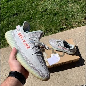 Yeezy 350 boost blue tint